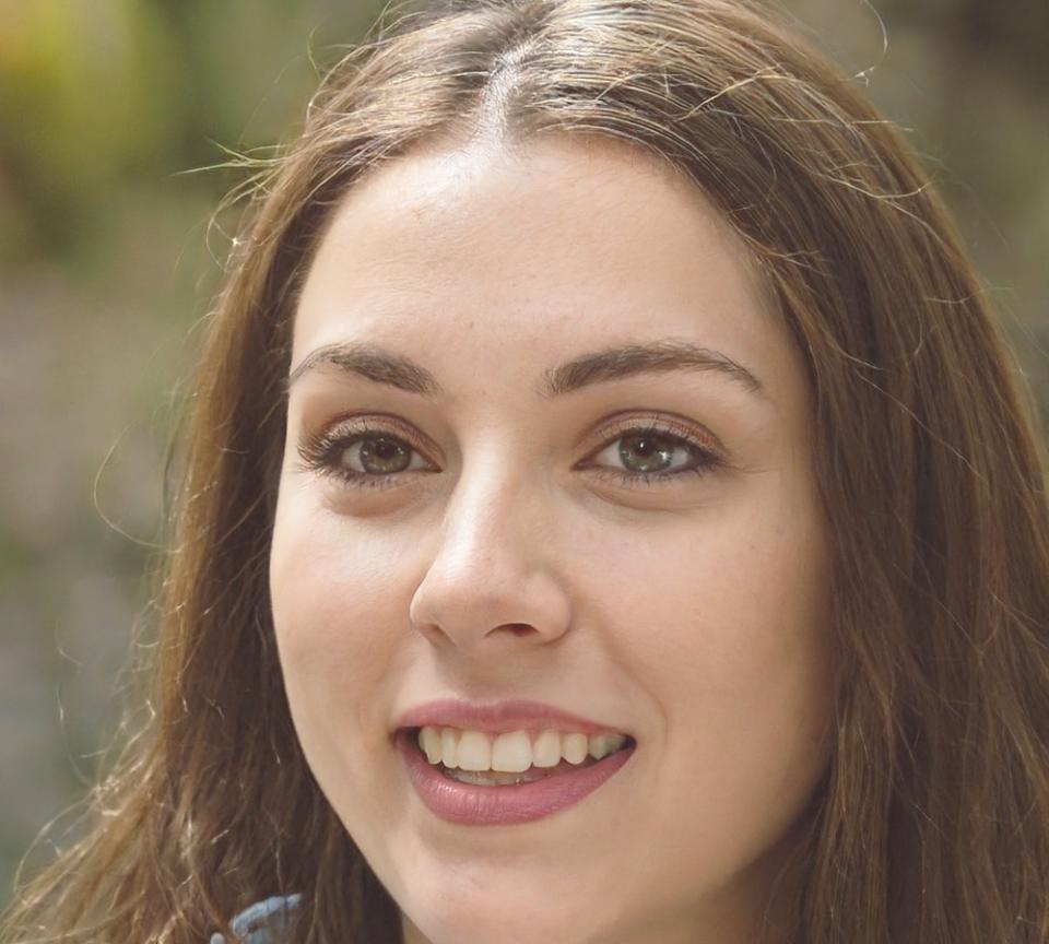 Portrait of Ilaria Torrence, Session Coordinator managing webinar structure and participant engagement